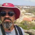 Go to the profile of José Quiñones