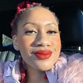 Go to the profile of Mirakle Monique