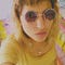 Go to the profile of Re
