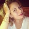 Go to the profile of Lara Dos Anjos