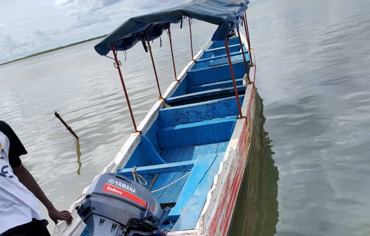 a typical touristic boat in Casamance (by Namory Diakhate)