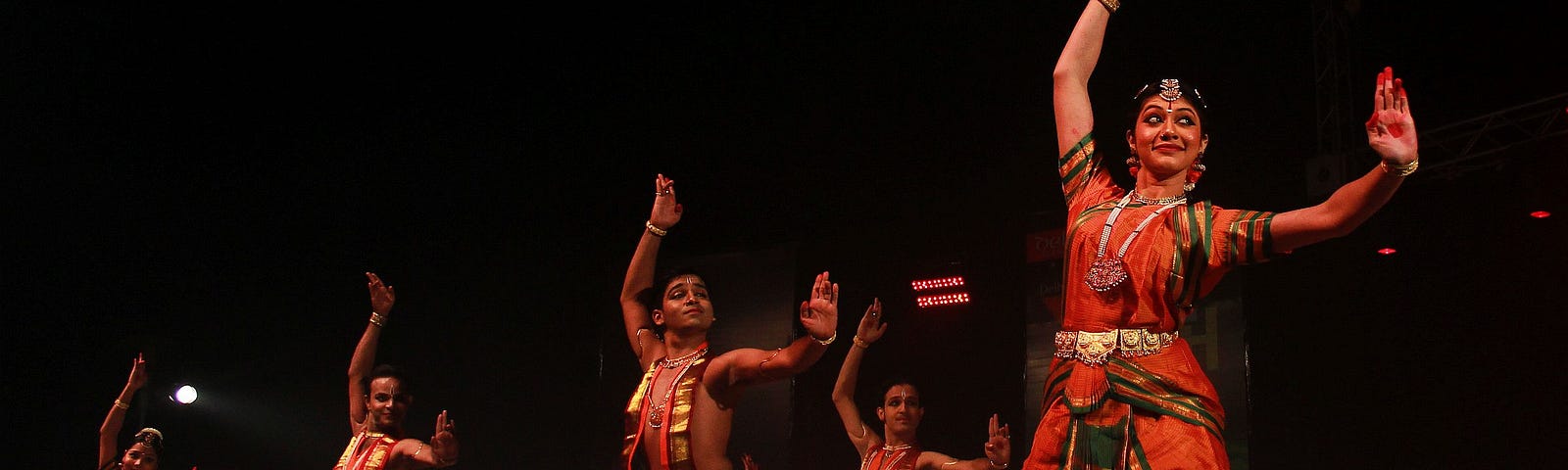 Bharatanatyam dance performance by Guru Saroja Vaidyanathan’ disciples at Youth Festival 2012