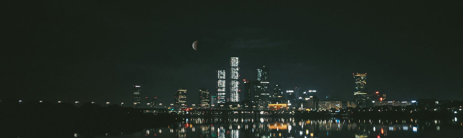 Seoul, South Korea skyline at night