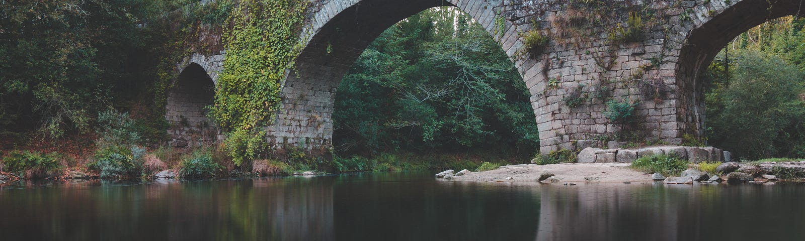 The end of a stone bridge