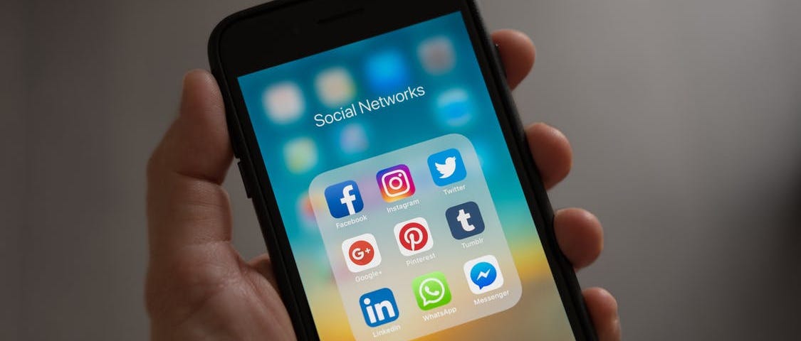 Social network apps on a smartphone