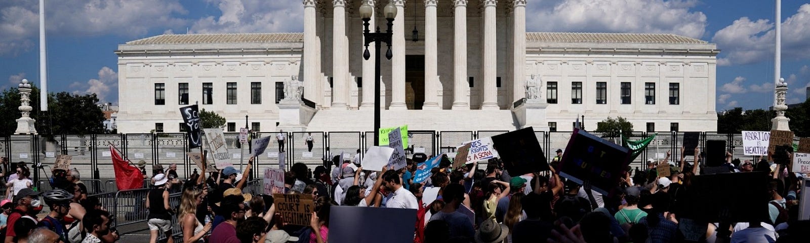 Abortion rights supporters protest outside the U.S. Supreme Court the day after its ruling that overturned Roe v Wade, in Washington, D.C., June 25, 2022. Photo by Elizabeth Frantz/Reuters