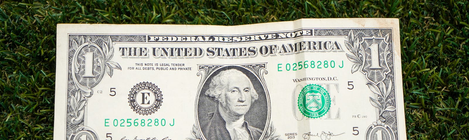 A US 1 dollar bill