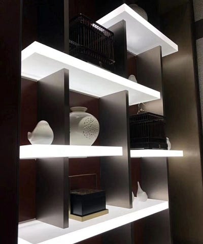 Illuminated shelf