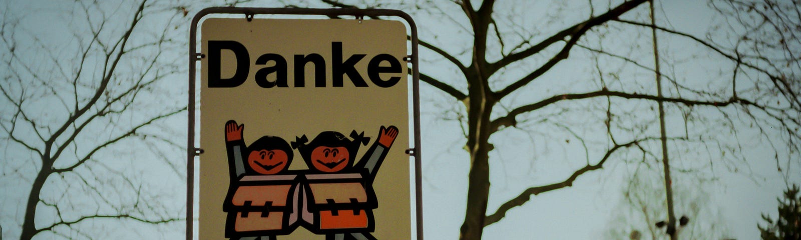 Picture of a sign with Thank You in German