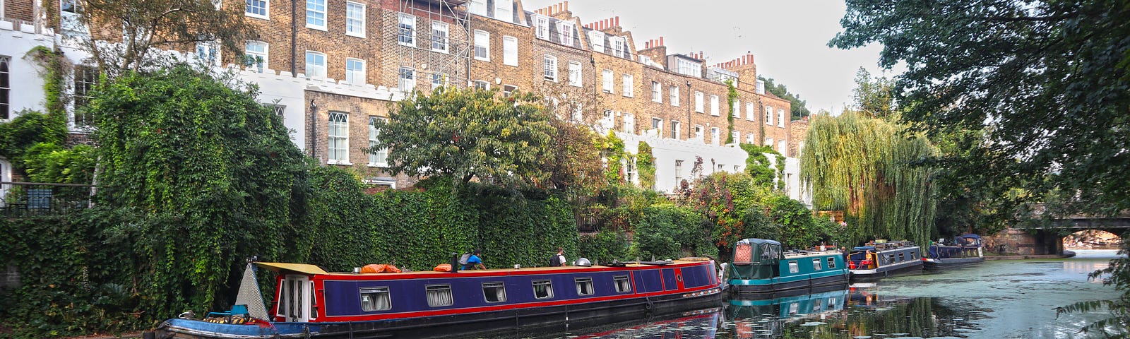 A houseboat along Regent’s Canal in London