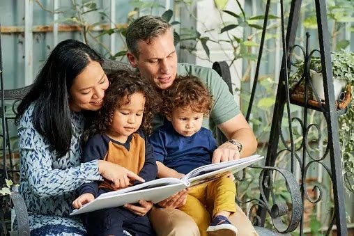 Best Parenting Books: Top Picks for Holidays