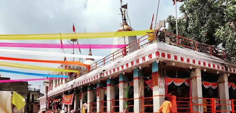 Exterior view of Vidyavasini Temple