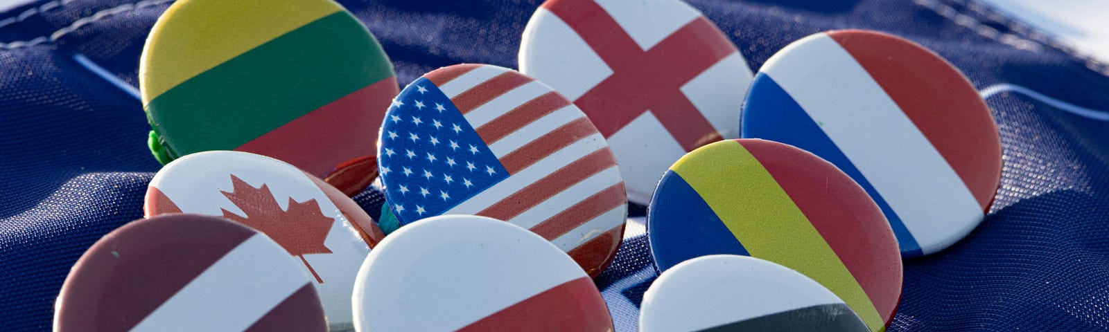 flag buttons