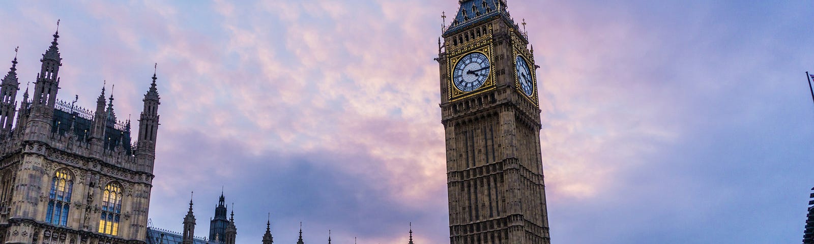 Photo of Big Ben via Alt text on Medium