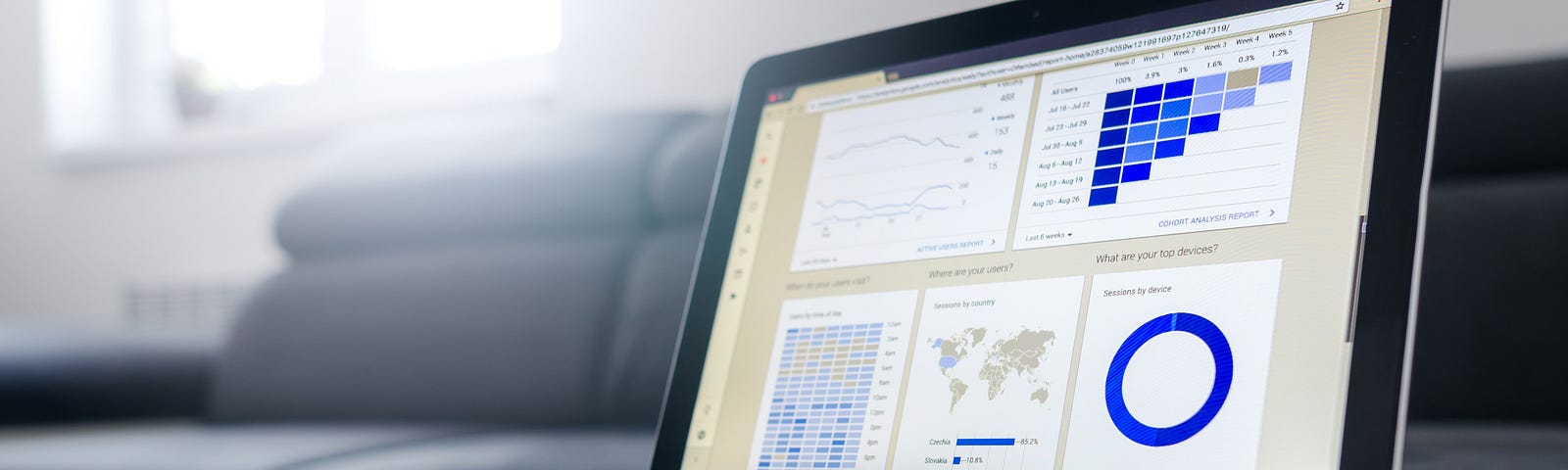 Databricks Dashboard For Big Data. Create tables, charts, and filters in Databricks Dashboard using a large amount of data.