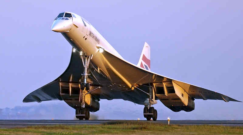 Concorde aircraft on runway (landing)