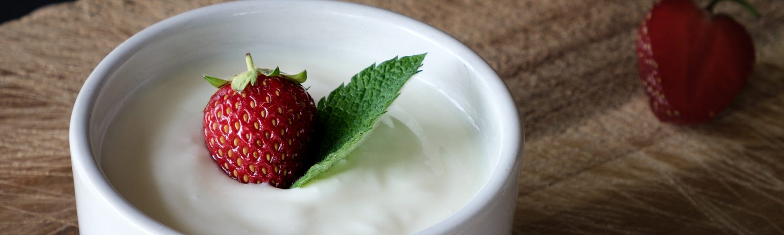 The case of the missing lid. What a pot of yogurt can tell you., by  Jayshree Gururaj