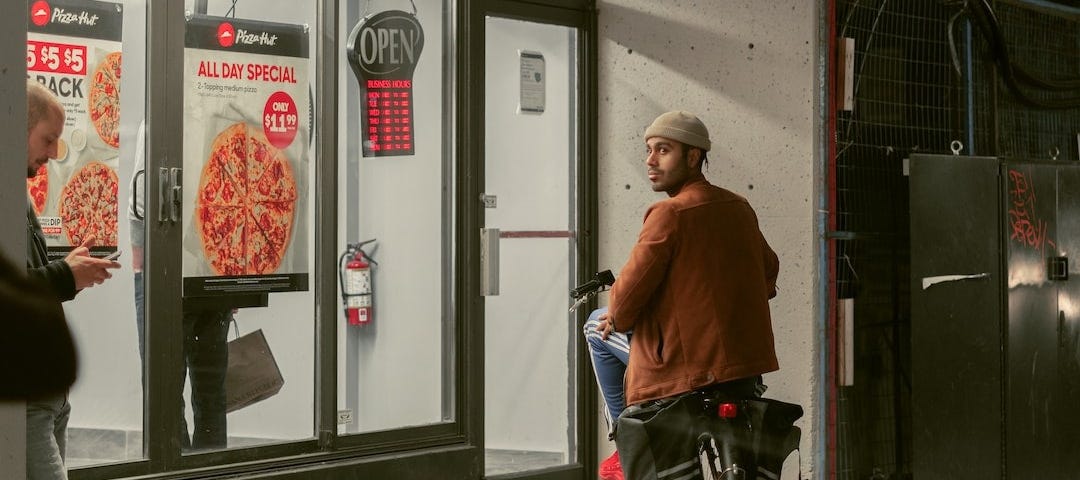 California Pizza Huts Lay Off 1,200 Delivery Drivers Ahead of New Minimum Wage Increase.