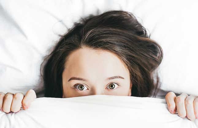 5 Tips To Prevent Your Hair Getting Greasy While You Sleep Silkup