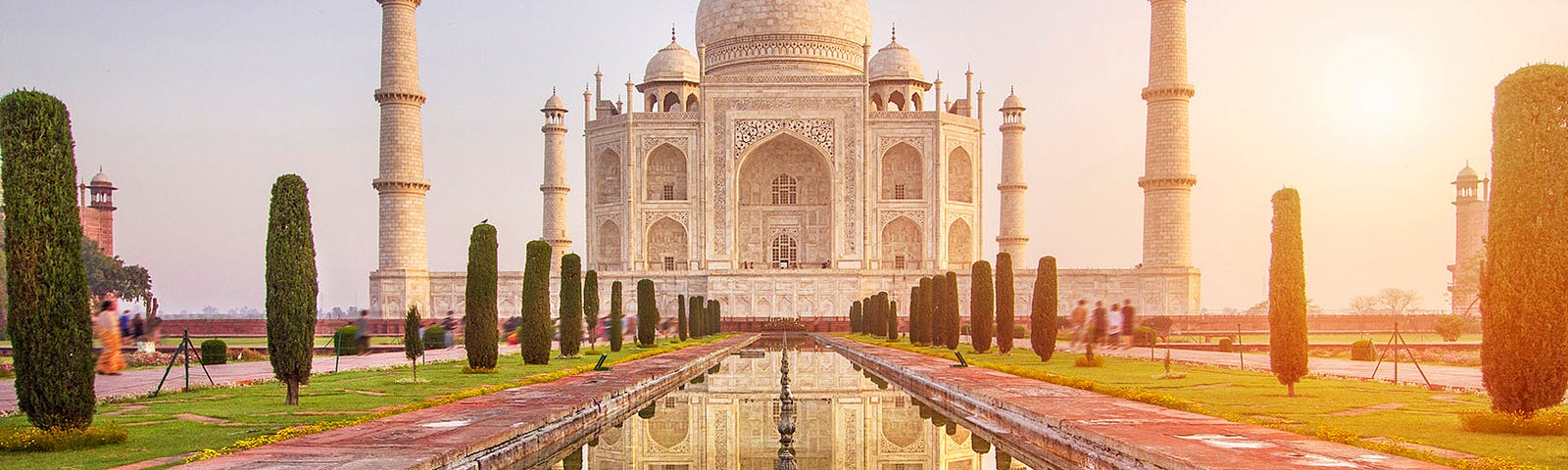 Sun rising at the Taj Mahal in Agra, India