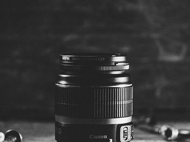 A Photo from Langansel’s Instagram feed, a photo of a Cannon Camera Lens.