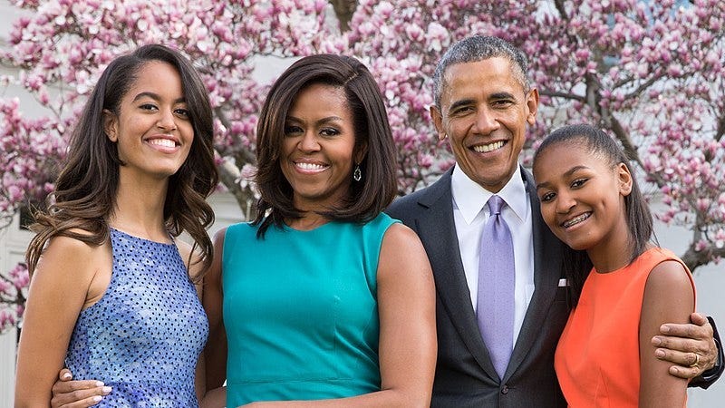 Official White House color photo of the Obamas and their daughters