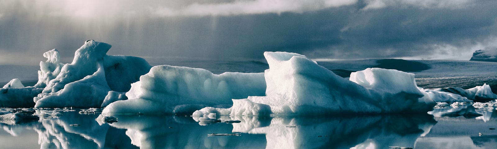 Photo of icebergs