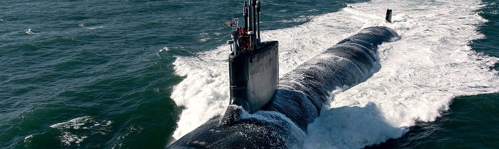 Submarines: US to Install Caterpillar Drive on Submarine It’s 40 years since Tom Clancy wrote ‘The Hunt for Red October’, and now his vision is about to become a reality