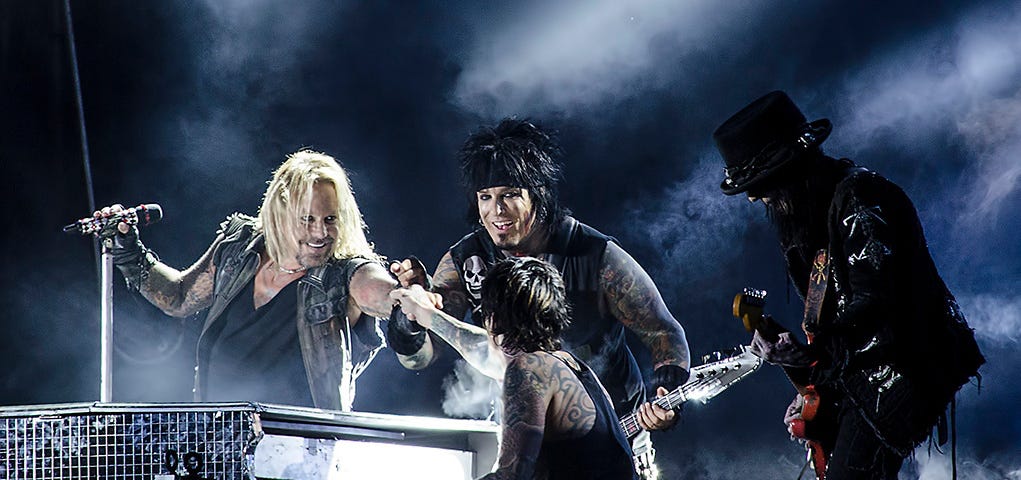 motley crue onstage