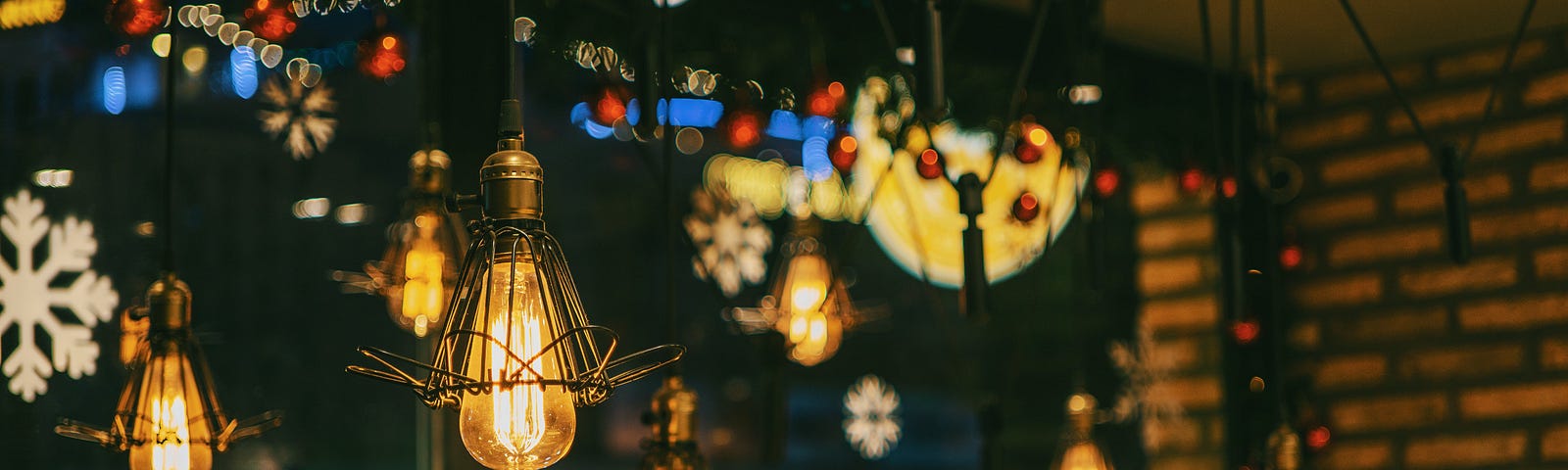Image of shimmering lights in a coffee shop