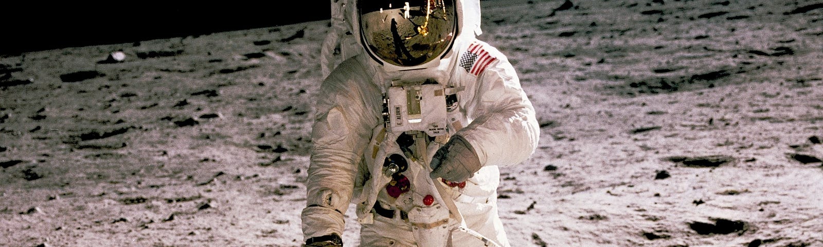 picture of astronaut Buzz Aldrin on the moon