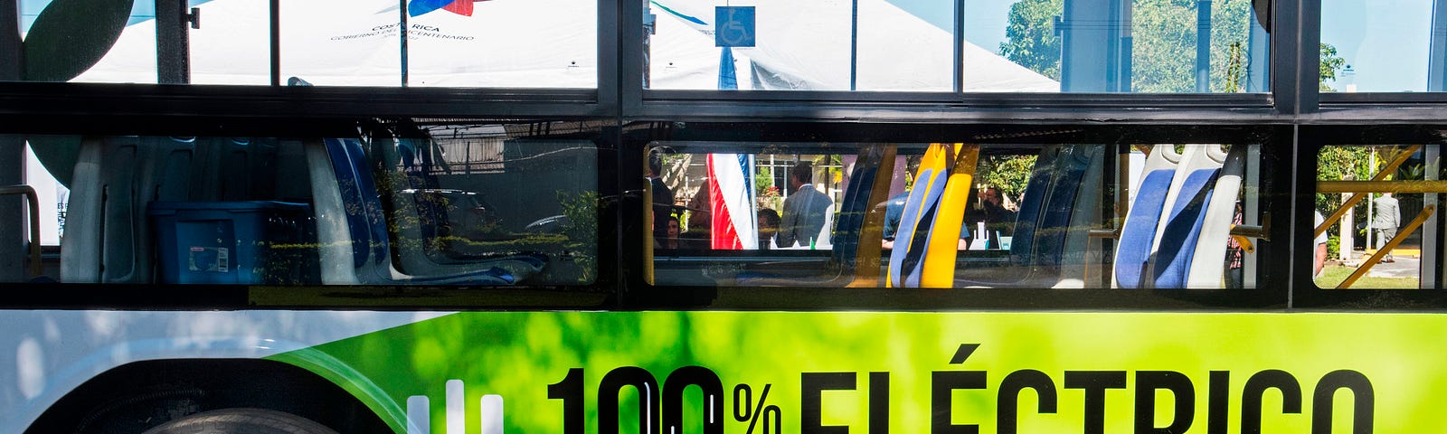 An electric bus in San José, Costa Rica, March 5, 2020. Photo by Ezequiel Becerra/Getty Images