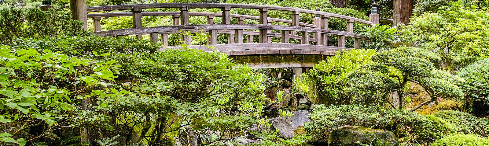 Bridge in Portland (Oregon) Japanese Garden.