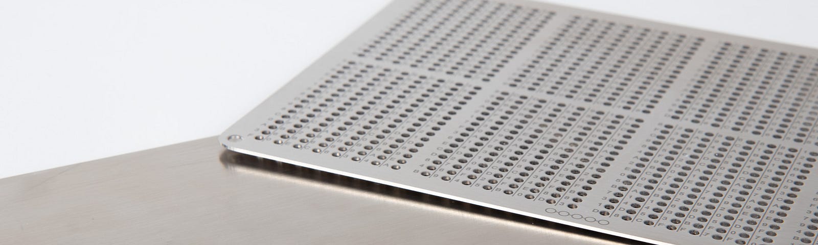 The NGRAVE GRAPHENE is a highly durable stainless steel multipart encrypted backup solution, recoverable, Ruben Merre