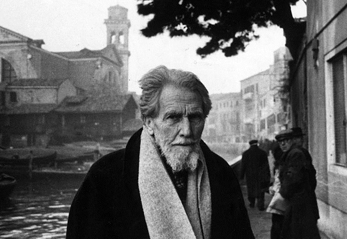 Black-and-white photograph of Ezra Pound