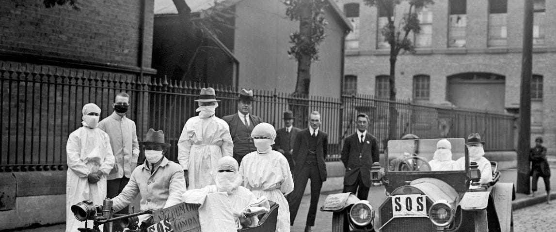 Spanish flu medical staff.