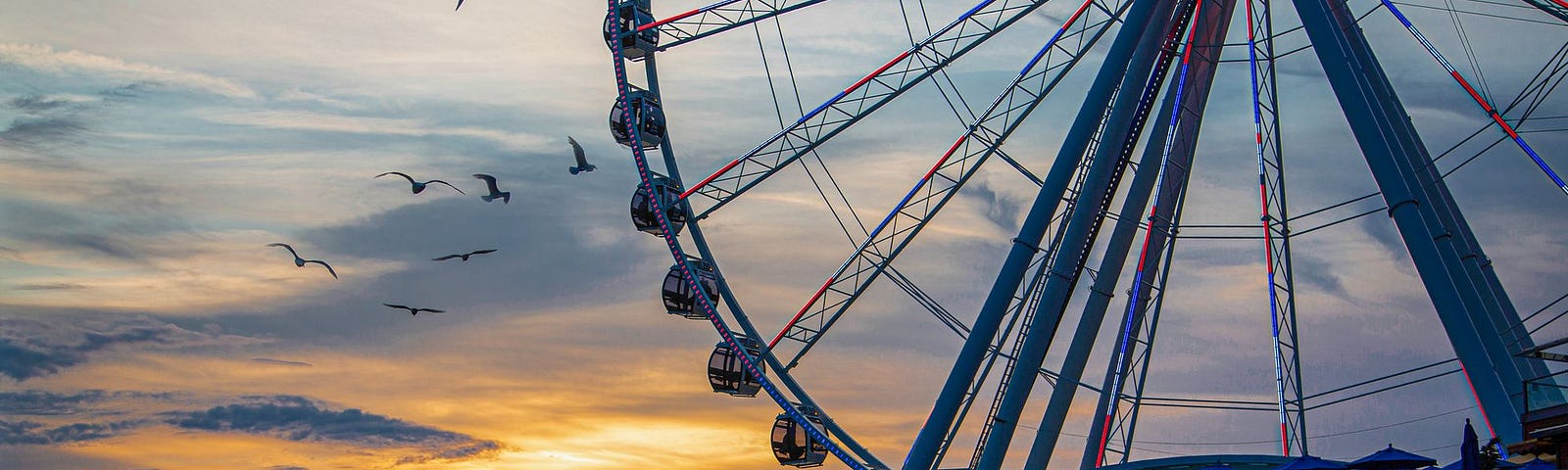 The Great Wheel in Seattle at Sunset