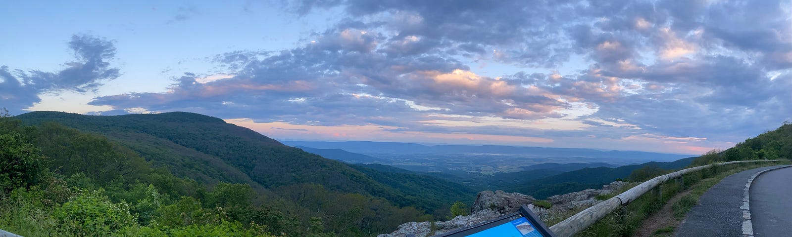 Scenic view at Shenandoah National Park (photo by author)