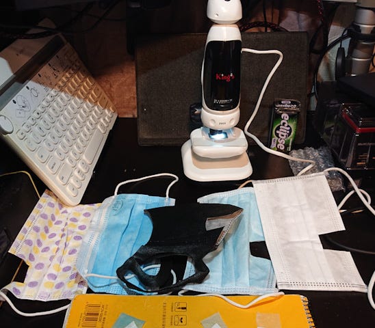 玩具顯微鏡與測試口罩 Toy microscope and mask to be viewed