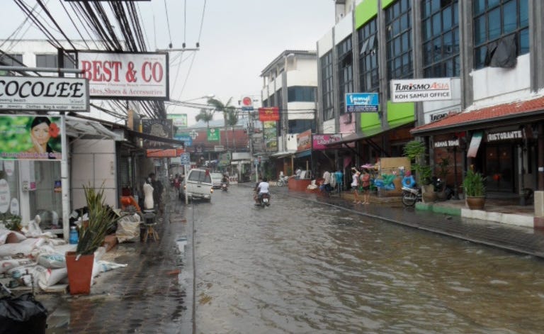 A flooded Thai street