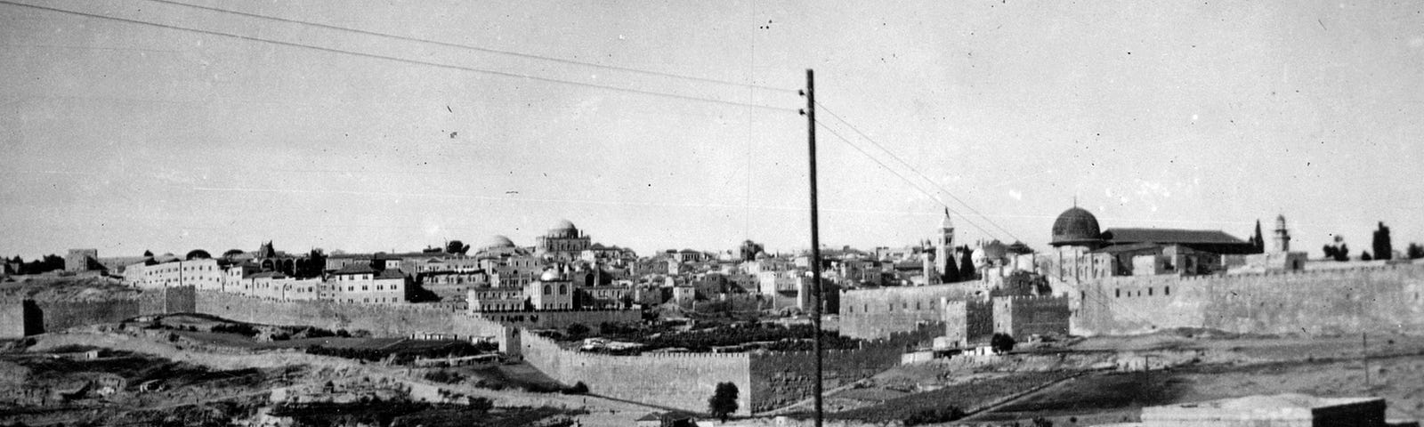 Black and white view of Jerusalem from 1941