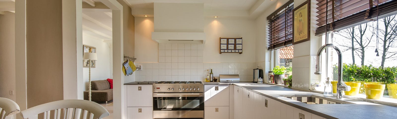 Image of a kitchen