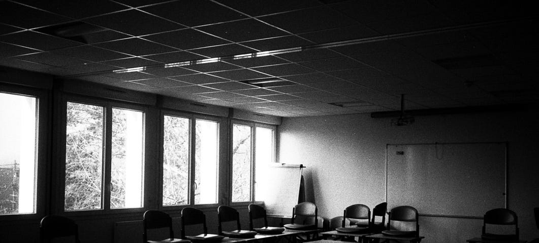 image of an empty classroom