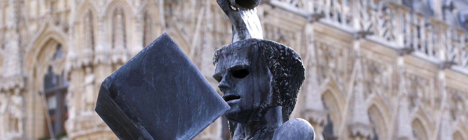 The Fonske or “Fons Sapientiae”/”Source of Wisdom” statue in Leuven