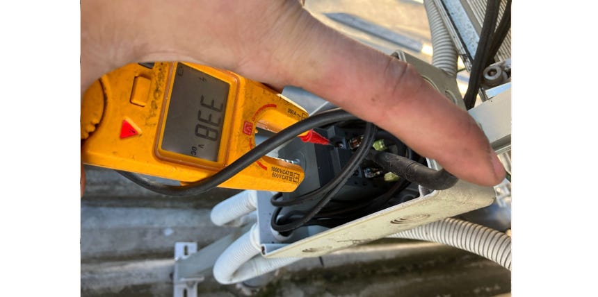 The Solar Repair Man in Croydon and Tarneit Fixing Wiring on Inverter