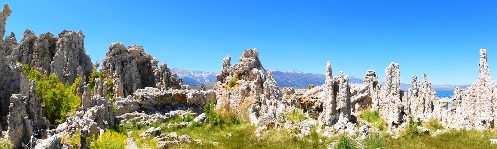 The tall white “tufa towers,” salt formations at Mono Lake in California. travel,  unique places, hotspots, photography