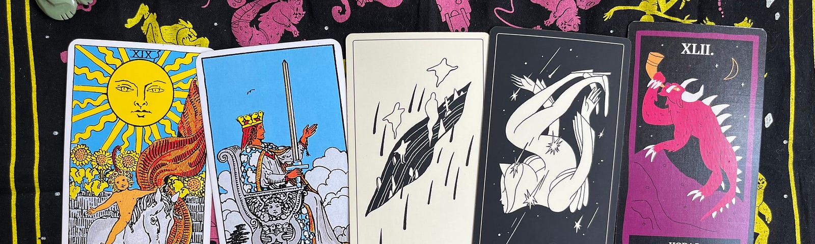 Your cards for the week: The Sun, Queen of Swords, Wound, Leap, Hodag