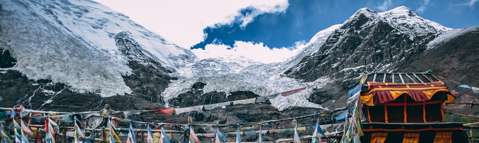Beautiful Tibetan mountain scenery.