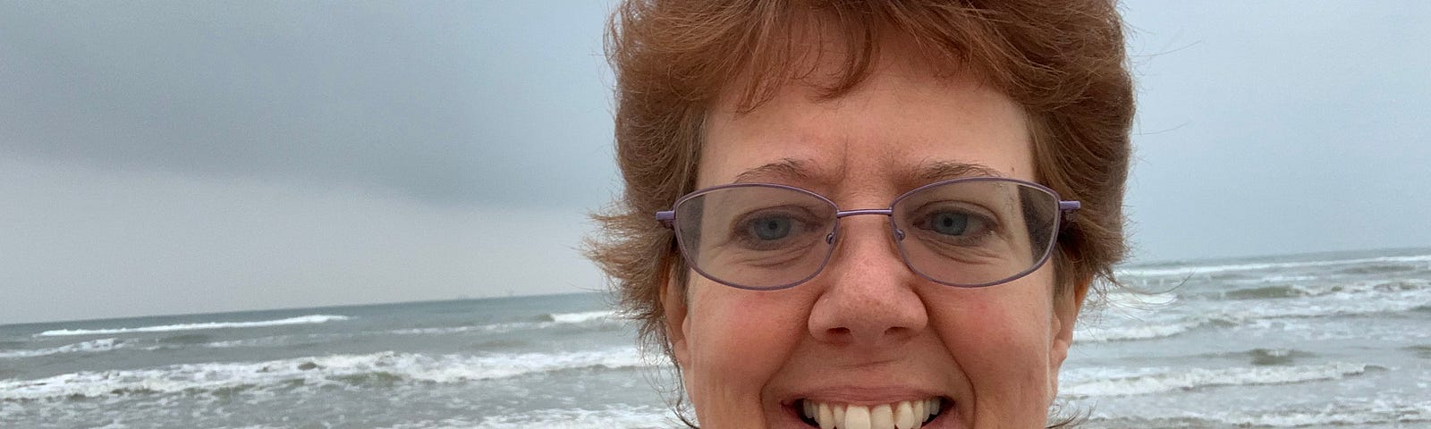 Photo of author Wendi Gordon at the beach