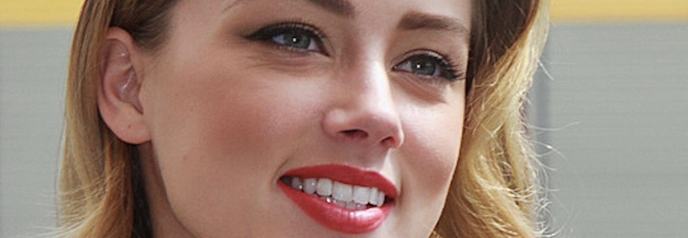 Picture of Amber Heard smiling